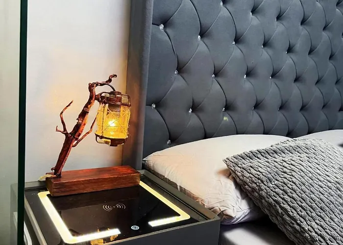 Cozy Luxe Staycation * Manila